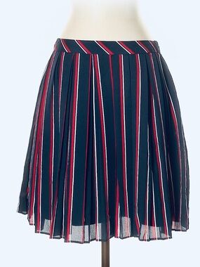 Banana Republic Navy Red White Striped Chiffon A-Line Pleated Mini Skirt Size 2.